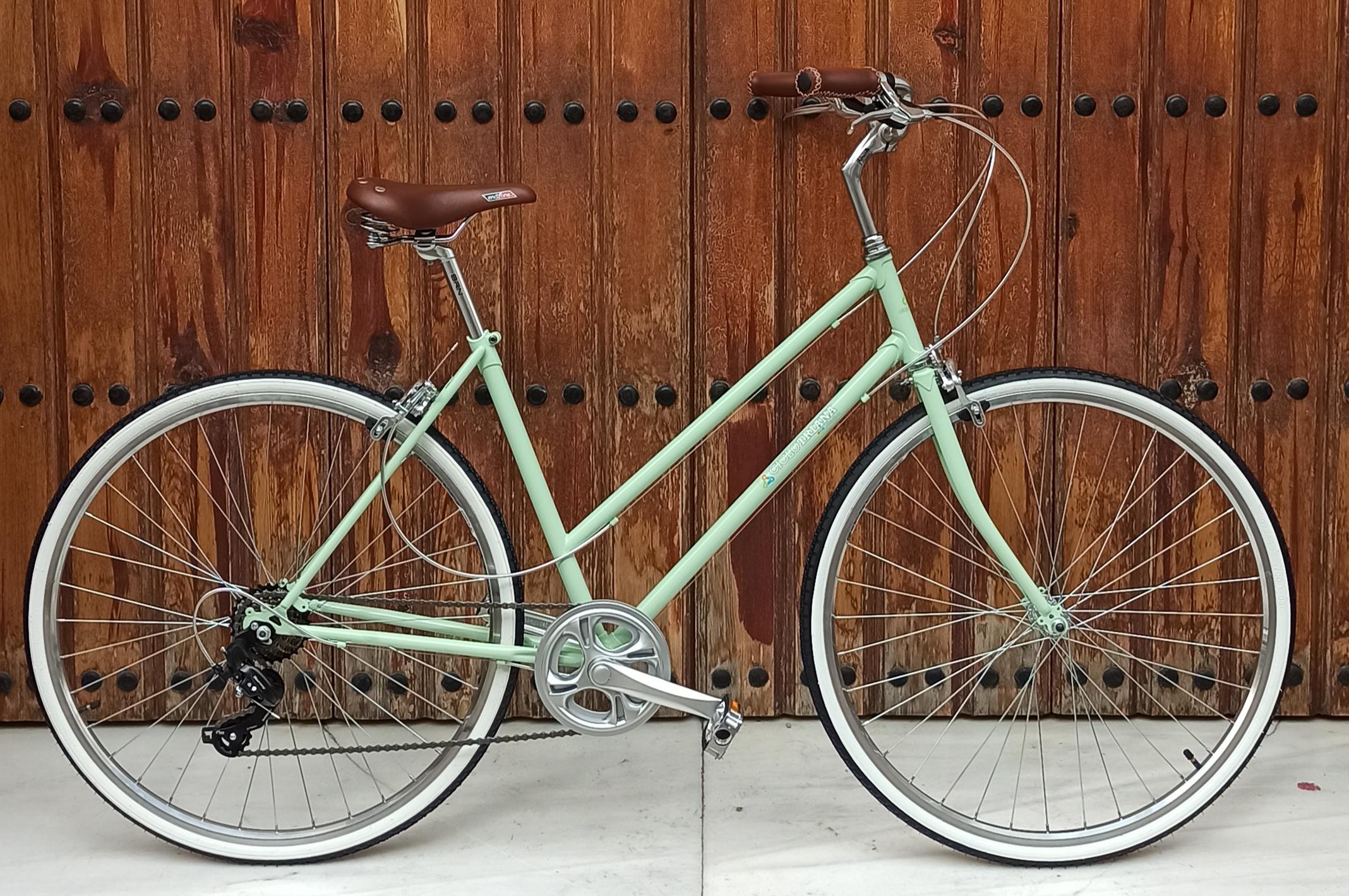 Montaje paseo clásica verde claro 7v